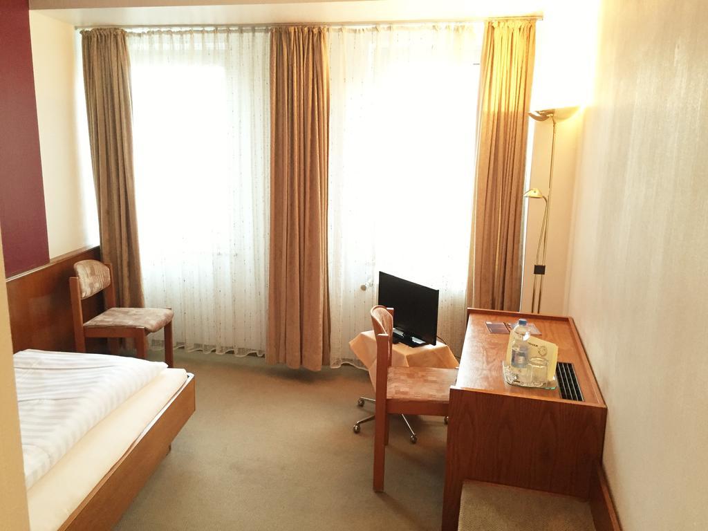 Hotel Ambassador 波恩 客房 照片